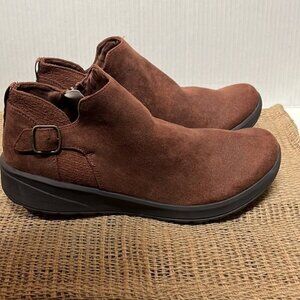 BZEES for LifeStride Brown Get Going Ankle Boot Size 11